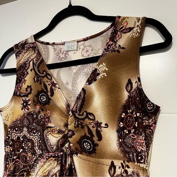 Suzy Shier | Y2K Tank Top - Picture 3 of 14